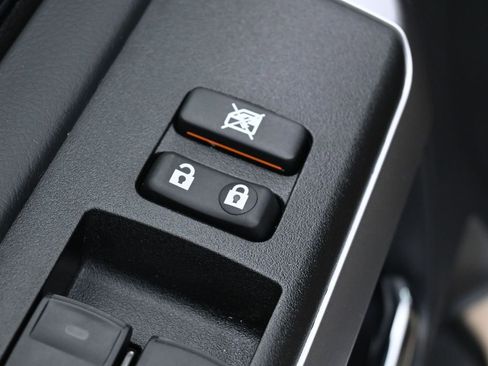 Used 2023 Toyota 4Runner Limited image 15