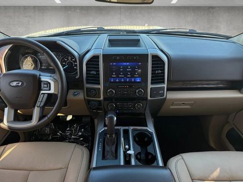 Used 2019 Ford F150 Lariat image 13