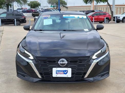 Used 2025 Nissan Altima 2.5 SV FWD image 22