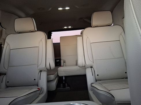 Certified 2021 GMC Yukon XL Denali image 19