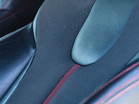 Used 2019 Hyundai Veloster Turbo image 11