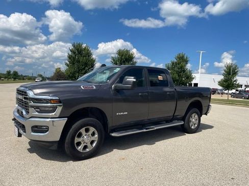Used 2026 RAM 2500 Big Horn AWD/4WD image 6