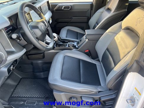 Used 2024 Ford Bronco Big Bend image 20