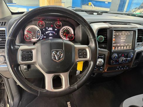 Used 2016 RAM 1500 Laramie AWD/4WD image 20