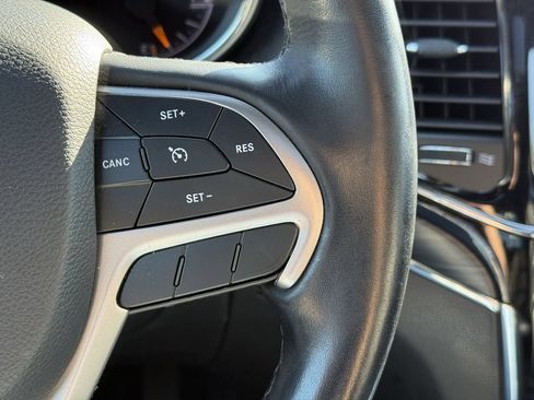 Used 2021 Jeep Grand Cherokee Limited AWD/4WD image 13