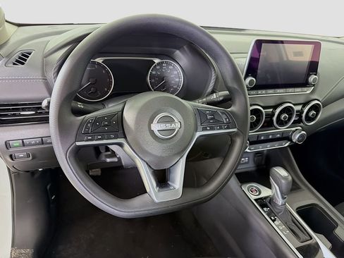 Used 2025 Nissan Sentra SV image 14