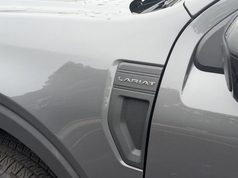 Used 2025 Ford Maverick Lariat AWD/4WD image 23