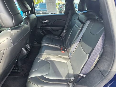 Used 2016 Jeep Cherokee Limited AWD/4WD image 12