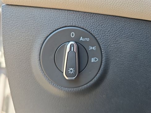 New 2025 Volkswagen Taos S image 25