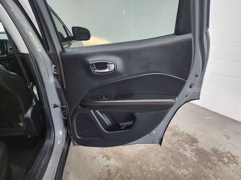 Used 2020 Jeep Compass Limited AWD/4WD image 28