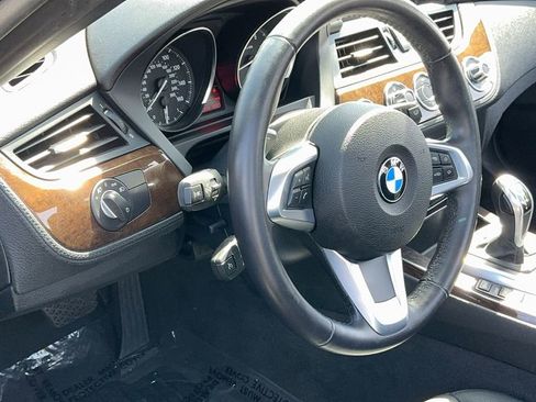 Used 2012 BMW Z4 sDrive28i RWD image 18
