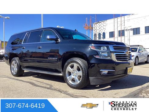 Used 2018 Chevrolet Suburban Premier AWD/4WD image 38