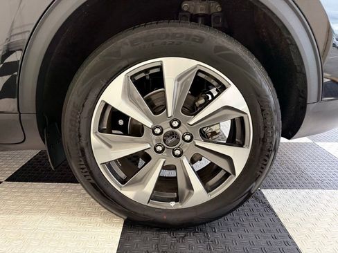 Used 2024 Ford Escape Platinum image 11