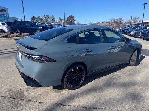 New 2026 Nissan Sentra SR w/ SR Premium Package FWD image 8