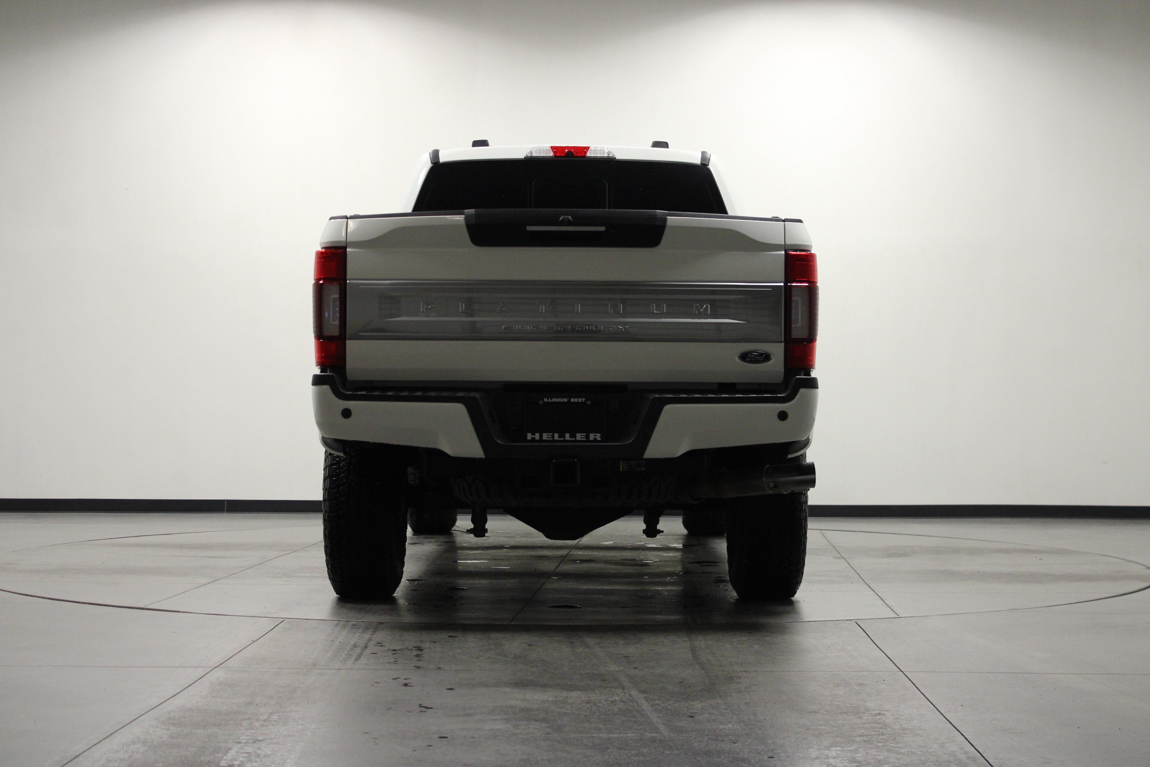 Used 2022 Ford F250 Platinum w/ Tremor Off-Road Package AWD/4WD image 5