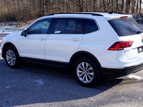 Used 2018 Volkswagen Tiguan SE image 3