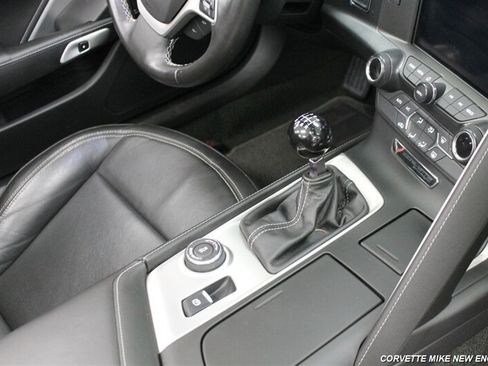 Used 2014 Chevrolet Corvette Stingray Convertible RWD image 35
