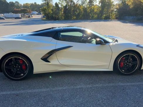 Used 2024 Chevrolet Corvette Stingray w/ Stealth Interior Trim Package image 6