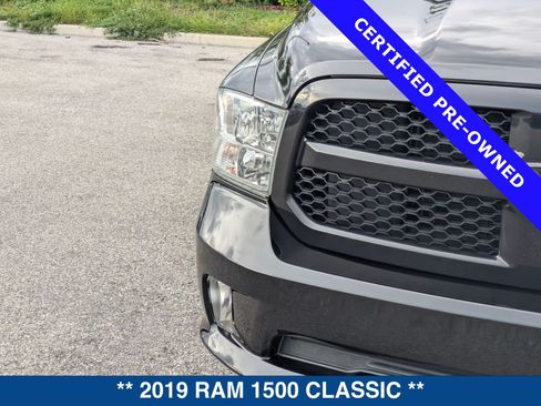 Used 2019 RAM 1500 Express AWD/4WD image 10