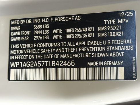 Used 2026 Porsche Macan S AWD/4WD image 42