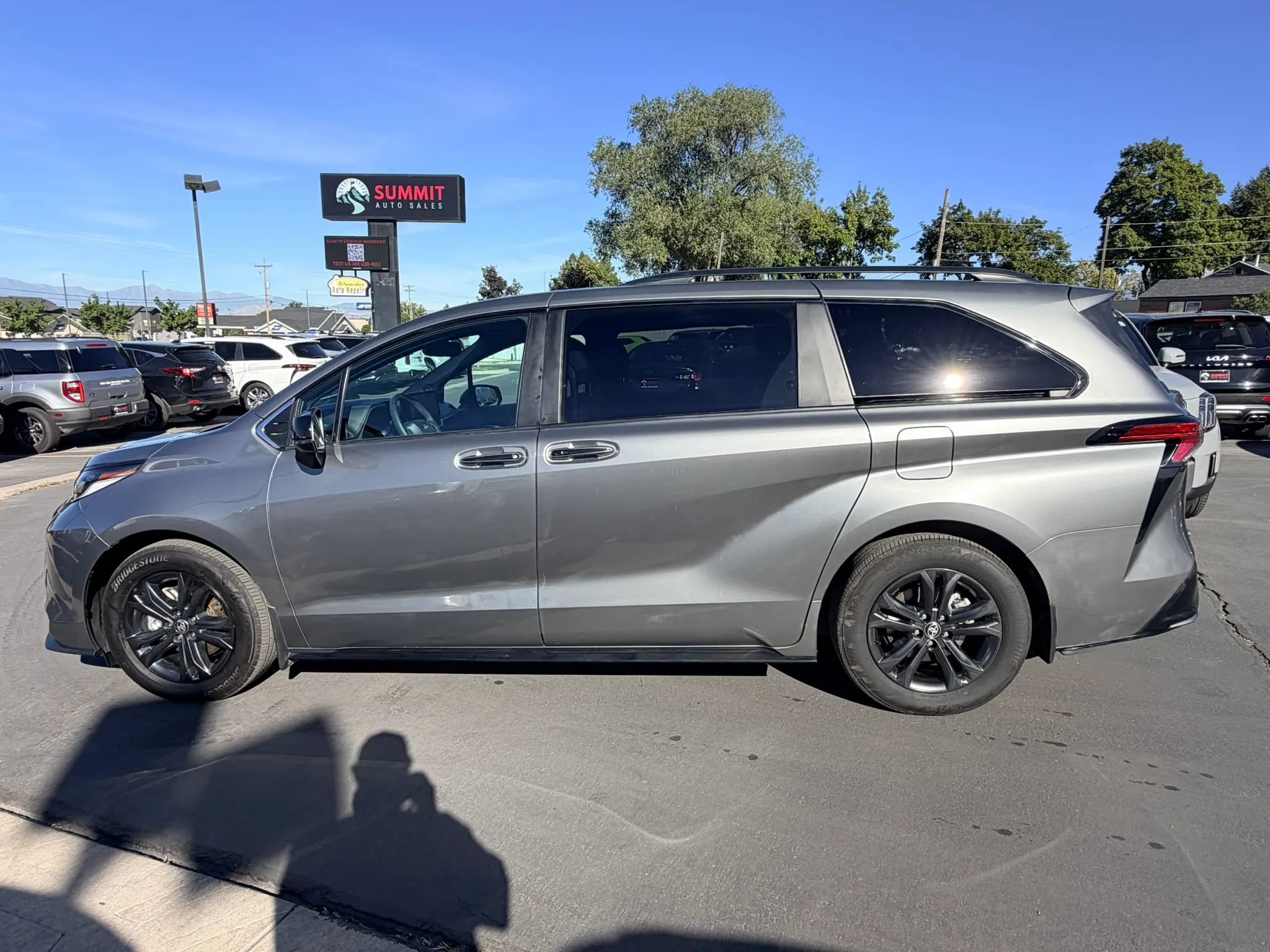 Used 2026 Toyota Sienna XSE AWD/4WD image 7