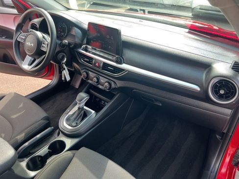 Certified 2023 Kia Forte LXS image 21
