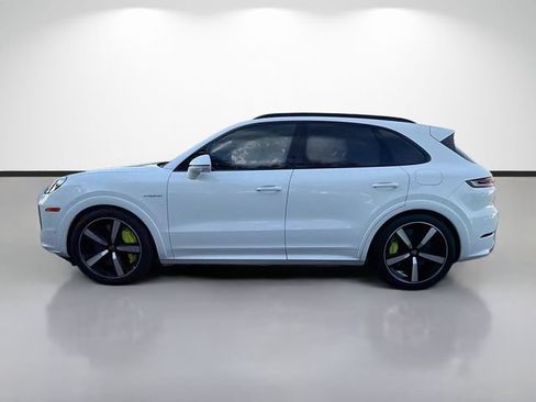 Used 2025 Porsche Cayenne S AWD/4WD image 6