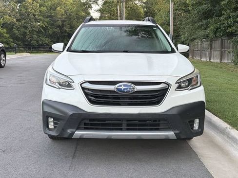 Used 2020 Subaru Outback Limited w/ Popular Package #2 AWD/4WD image 2