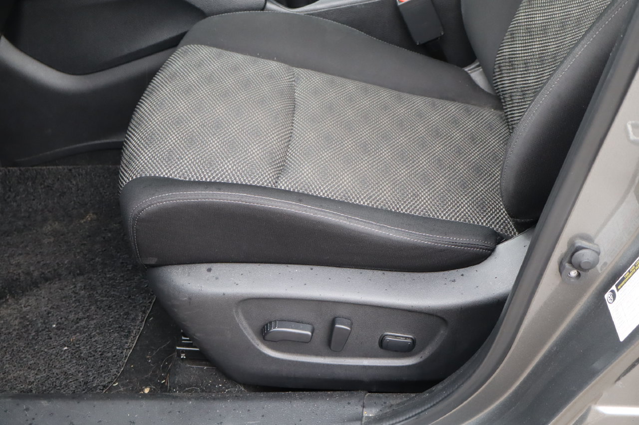 Used 2021 Nissan Rogue Sport SV FWD image 14