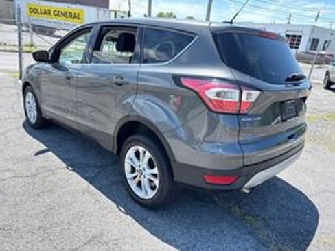 Used 2017 Ford Escape SE AWD/4WD image 6