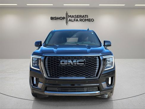 Used 2023 GMC Yukon XL Denali Ultimate image 2