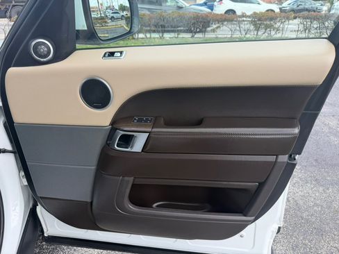 Used 2018 Land Rover Range Rover Sport HSE AWD/4WD image 31