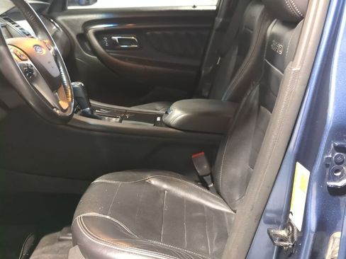 Used 2018 Ford Taurus SHO image 29