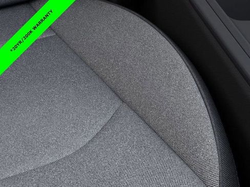 New 2025 Kia K4 LX image 24