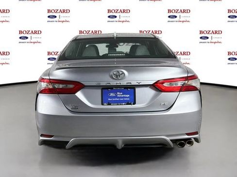 Used 2019 Toyota Camry SE FWD image 7