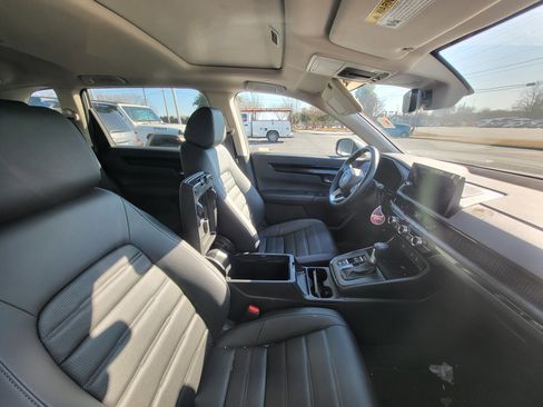 Used 2026 Honda CR-V EX-L image 8