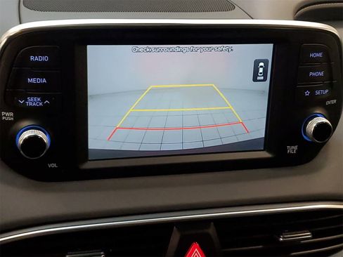 Used 2019 Hyundai Santa Fe Limited image 4