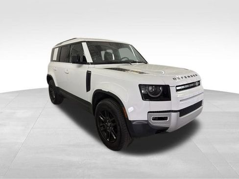 Used 2025 Land Rover Defender 110 S AWD/4WD image 3