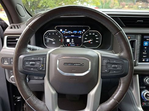 Used 2021 GMC Yukon Denali w/ Denali Ultimate Package image 21