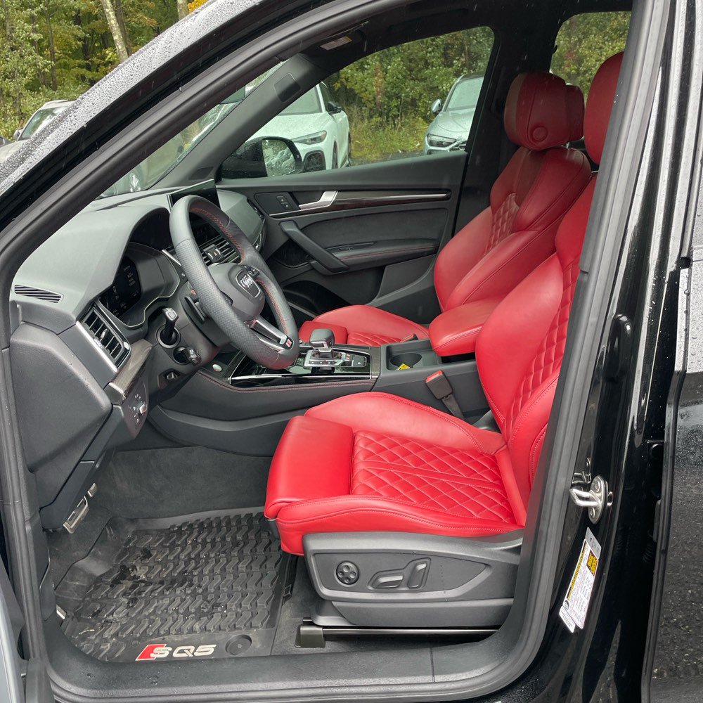 Used 2024 Audi SQ5 Premium Plus w/ S Sport Package AWD/4WD image 2