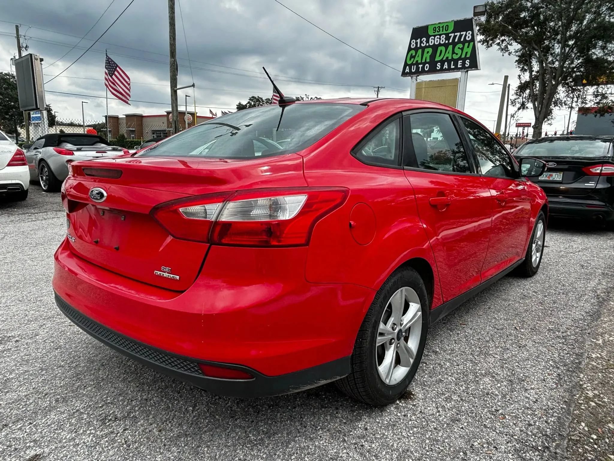 Used 2014 Ford Focus SE FWD image 7