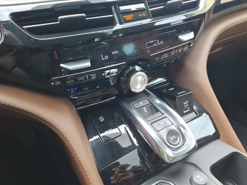 Used 2022 Acura MDX SH-AWD w/ Advance Package image 15