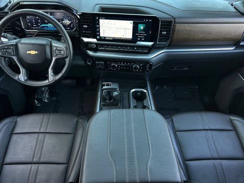Used 2026 Chevrolet Silverado 1500 High Country w/ Technology Package AWD/4WD image 16