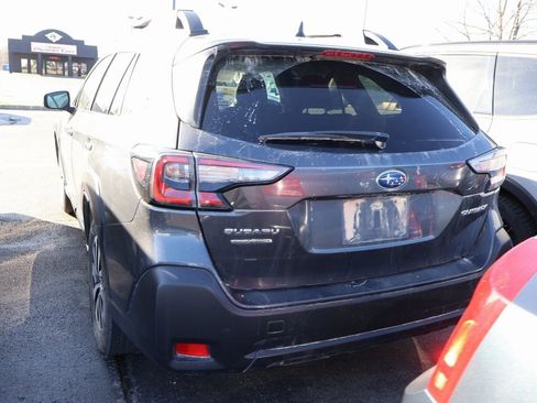 Used 2023 Subaru Outback Premium image 15