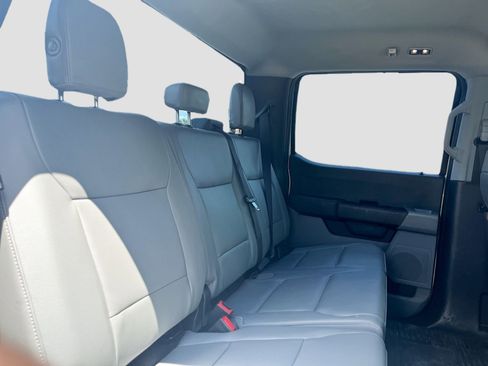 Used 2024 Ford F250 XL w/ 360-Degree Camera Package RWD image 26