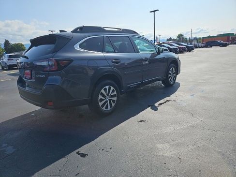 Used 2025 Subaru Outback Premium image 58