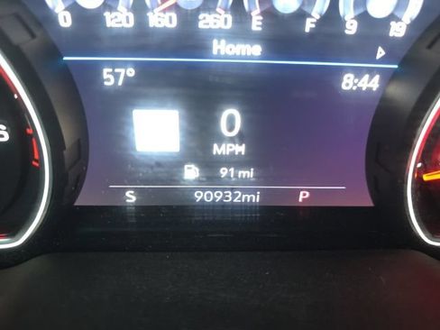Used 2021 Chevrolet Tahoe High Country w/ Premium Package AWD/4WD image 13