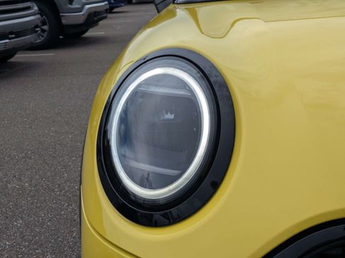 Used 2025 MINI Cooper S FWD image 9
