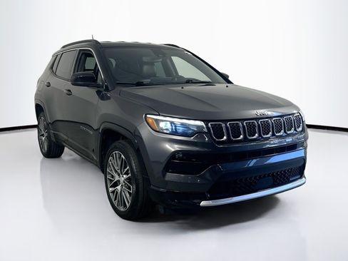 Used 2023 Jeep Compass Limited w/ Elite Group AWD/4WD image 3