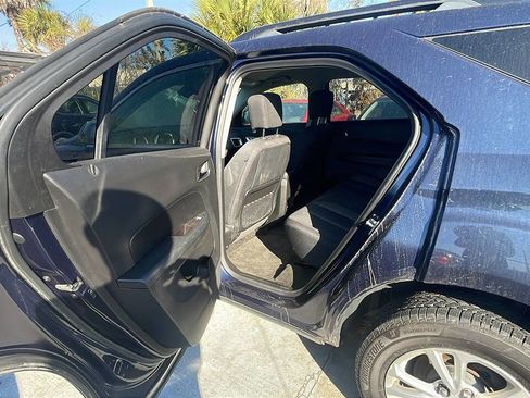 Used 2017 Chevrolet Equinox LT w/ Convenience Package image 10